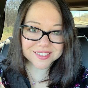 Meet your Posher, Tonya